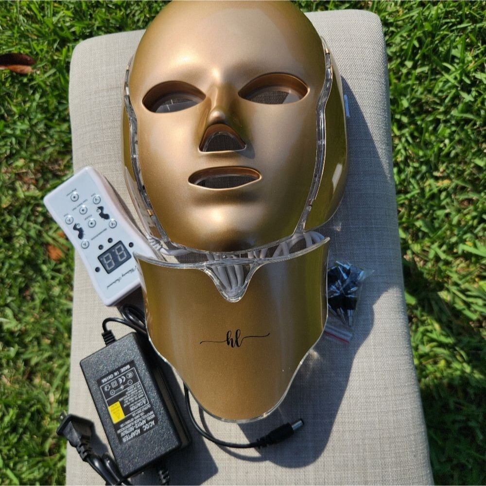 ME2 BEAUTY LED FACE & NECK TREATMENT MASK - Picture 7 of 13